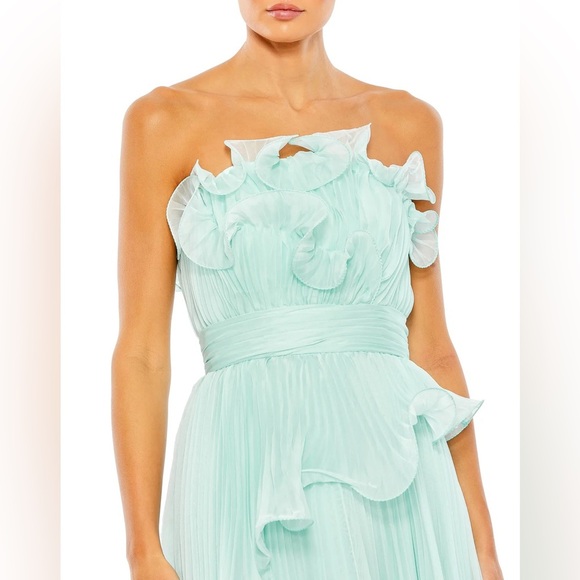 MAC DUGGAL 49537 NWT Pleated Tiered Ruffled Strapless Gown - Picture 4 of 10